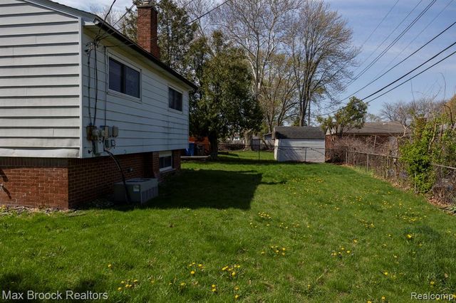 4829 Wolgast Drive, Warren, MI 48092
