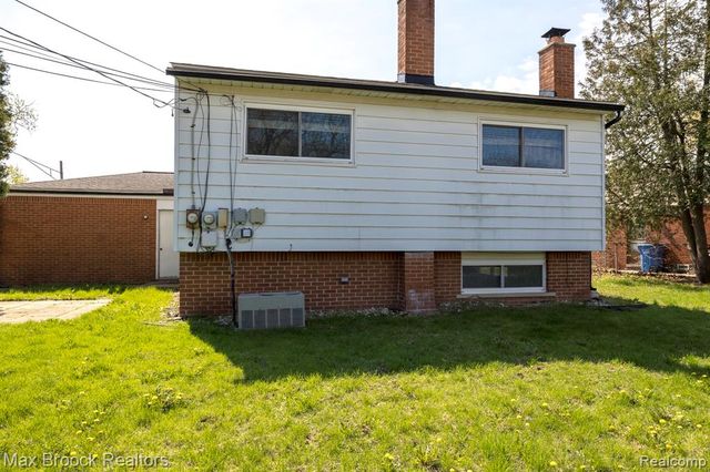4829 Wolgast Drive, Warren, MI 48092