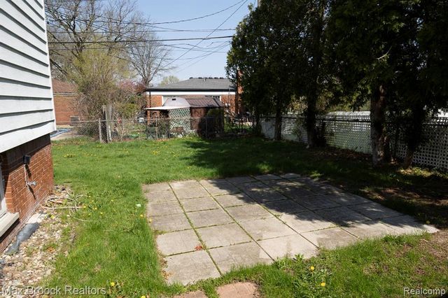 4829 Wolgast Drive, Warren, MI 48092