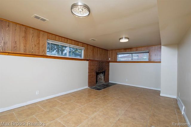 4829 Wolgast Drive, Warren, MI 48092