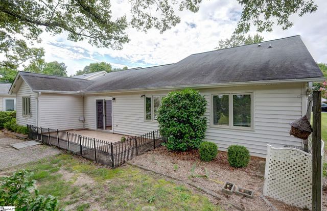208 Creek Forest Drive, Greenville, SC 29615