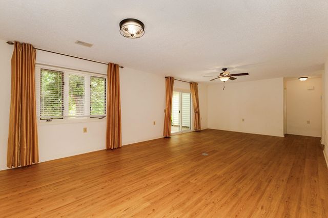 208 Creek Forest Drive, Greenville, SC 29615