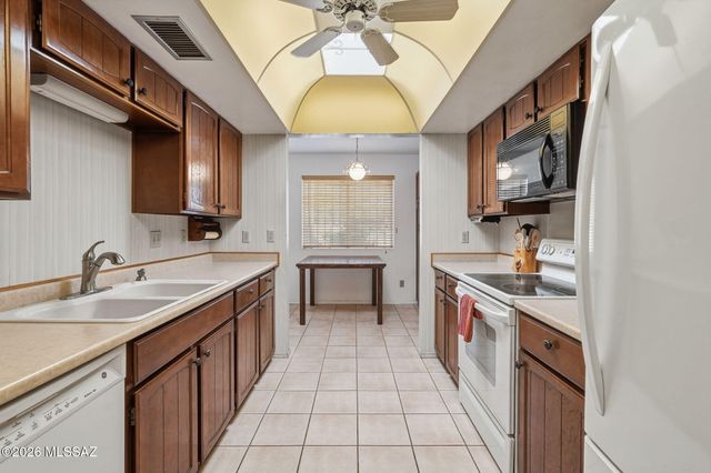 6758 E Vía Dorado, Tucson, AZ 85715