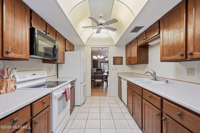 6758 E Vía Dorado, Tucson, AZ 85715