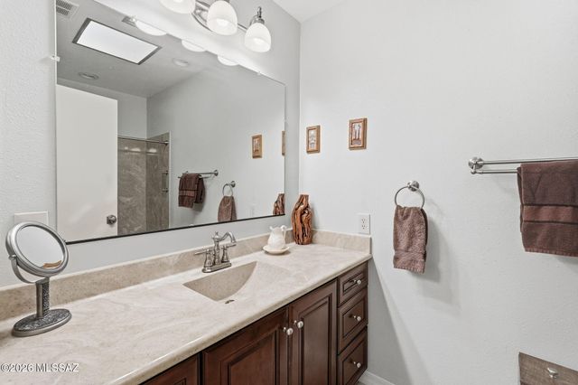 6758 E Vía Dorado, Tucson, AZ 85715