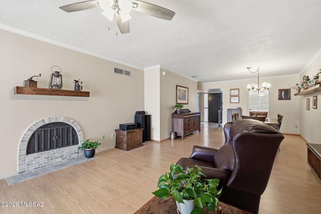 6758 E Vía Dorado, Tucson, AZ 85715