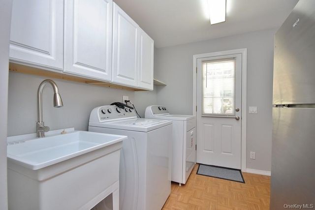 521 E 235th Street, Bronx, NY 10470