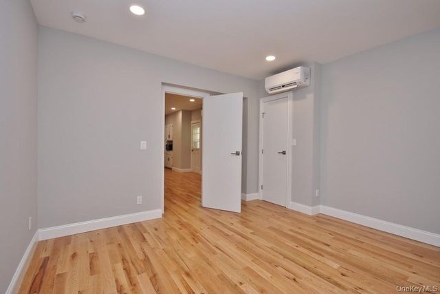 521 E 235th Street, Bronx, NY 10470