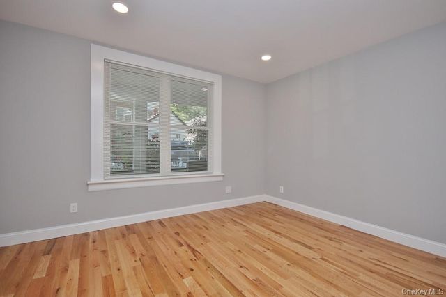 521 E 235th Street, Bronx, NY 10470