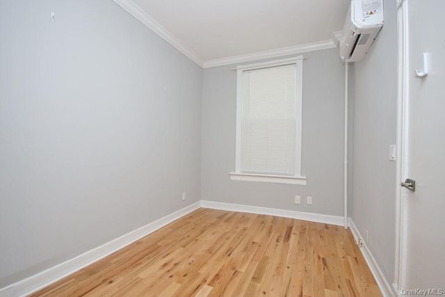521 E 235th Street, Bronx, NY 10470