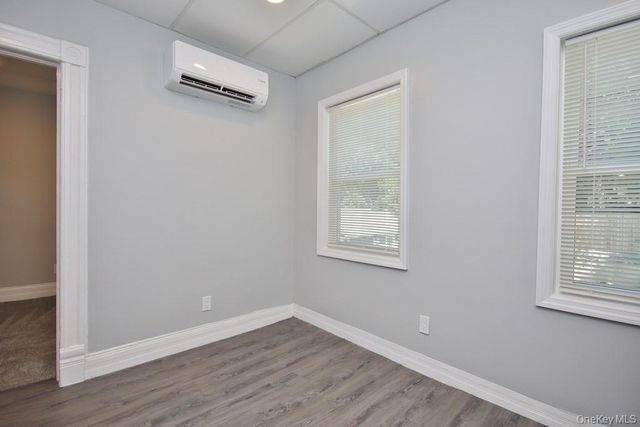 521 E 235th Street, Bronx, NY 10470