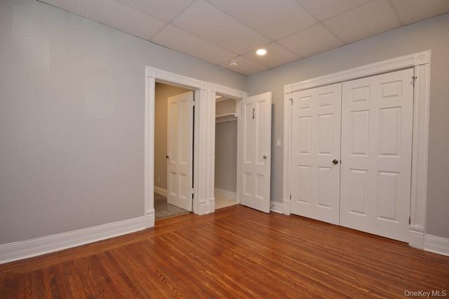 521 E 235th Street, Bronx, NY 10470