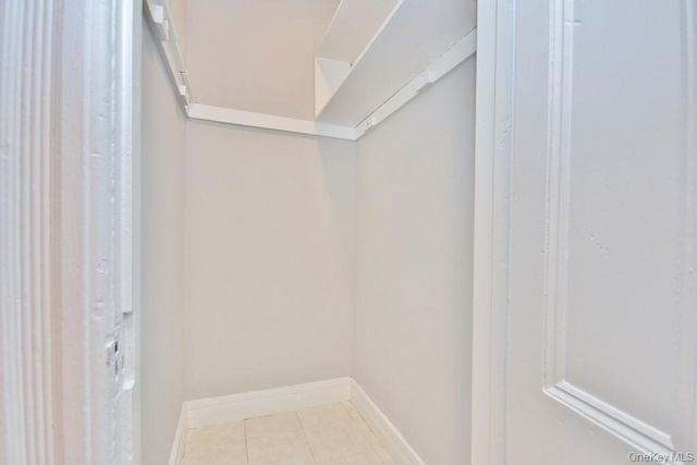 521 E 235th Street, Bronx, NY 10470