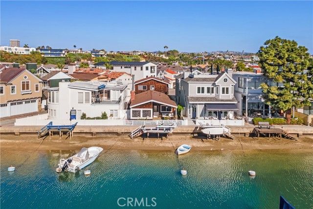 322 Grand Canal, Newport Beach, CA 92662