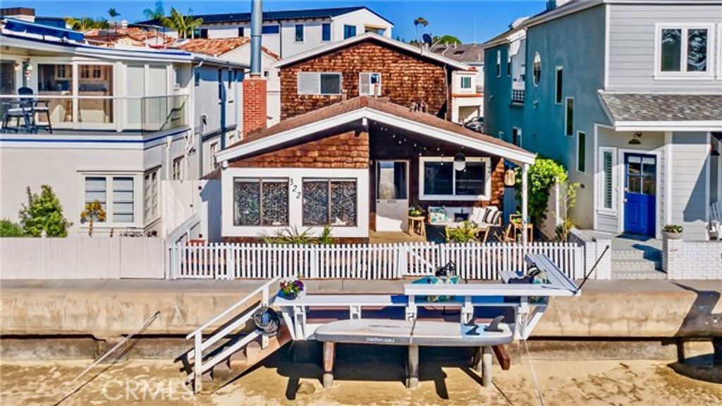 322 Grand Canal, Newport Beach, CA 92662