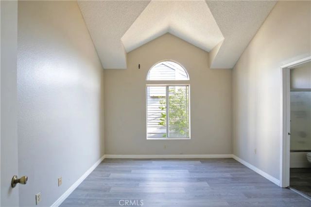 260 Victoria Street 32, Costa Mesa, CA 92627