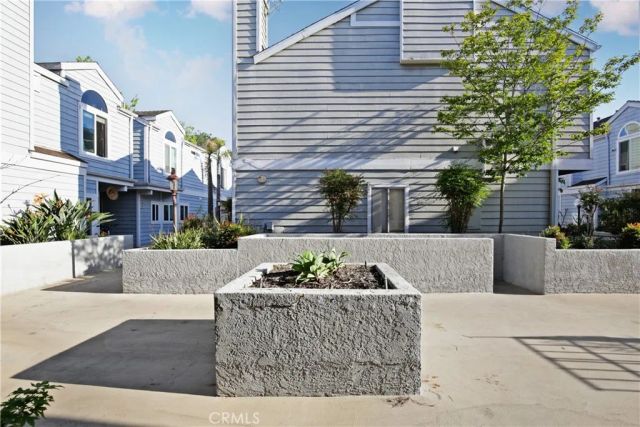 260 Victoria Street 32, Costa Mesa, CA 92627