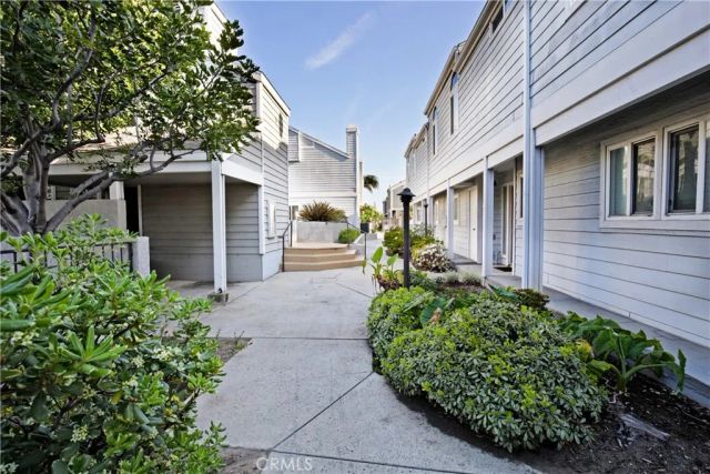 260 Victoria Street 32, Costa Mesa, CA 92627