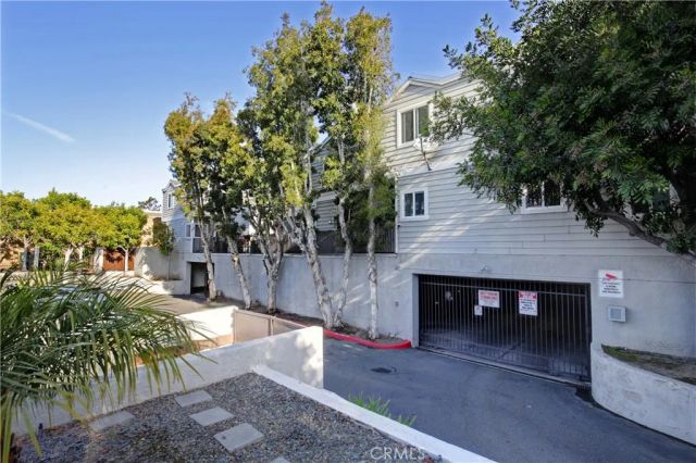 260 Victoria Street 32, Costa Mesa, CA 92627