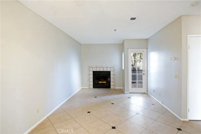 260 Victoria Street 32, Costa Mesa, CA 92627