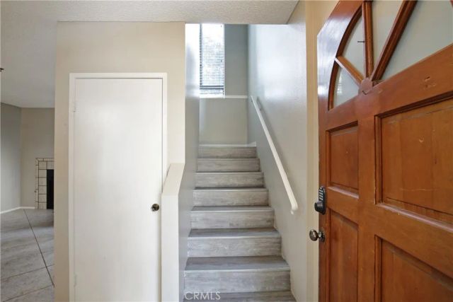 260 Victoria Street 32, Costa Mesa, CA 92627