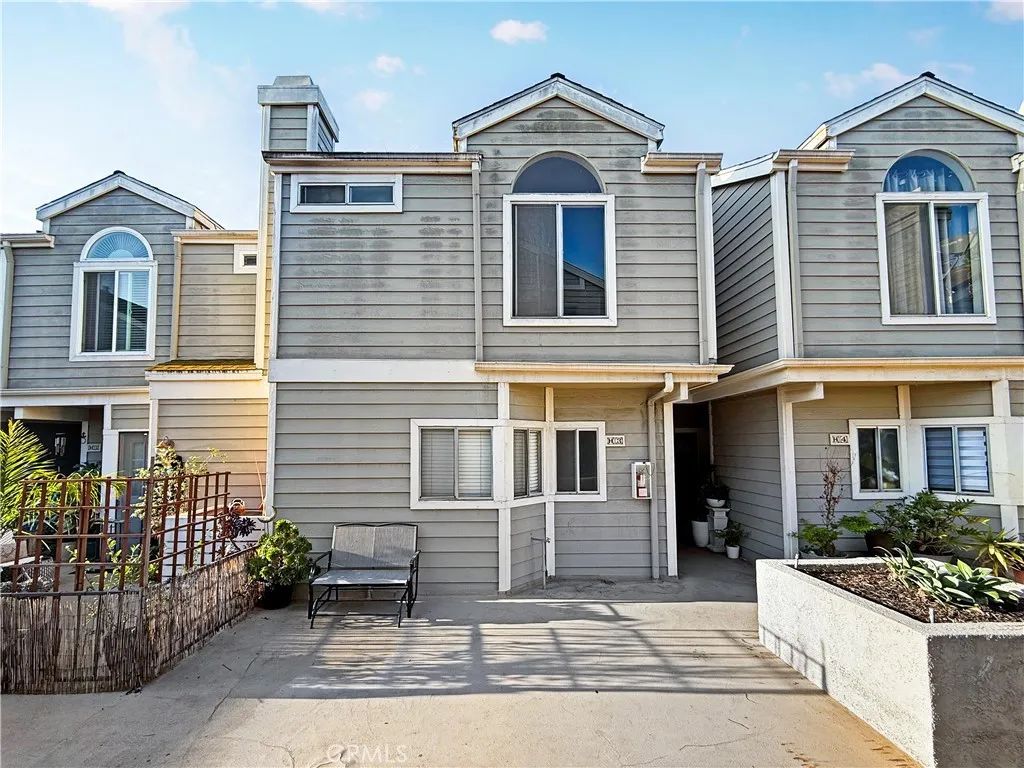 260 Victoria Street 32, Costa Mesa, CA 92627