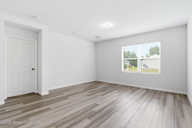 673 Bremerhaven Street NW, Palm Bay, FL 32907