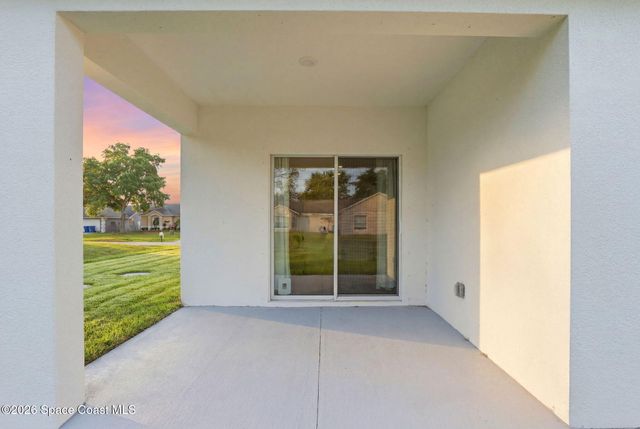 673 Bremerhaven Street NW, Palm Bay, FL 32907