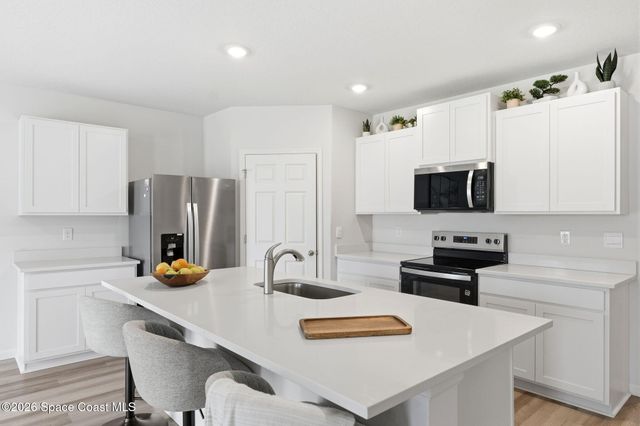 673 Bremerhaven Street NW, Palm Bay, FL 32907