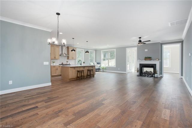 2200 Delaine Point, High Point, NC 27265