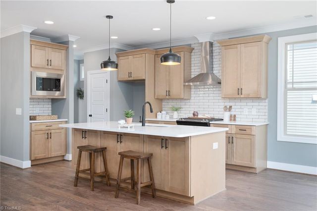 2200 Delaine Point, High Point, NC 27265