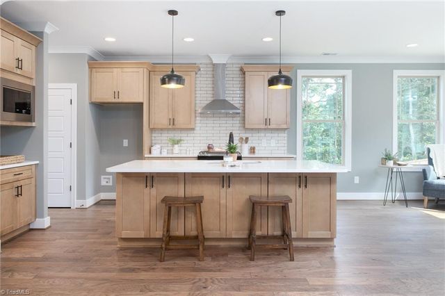 2200 Delaine Point, High Point, NC 27265