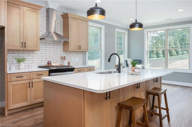 2200 Delaine Point, High Point, NC 27265