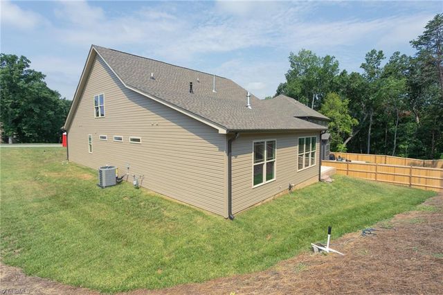 2200 Delaine Point, High Point, NC 27265