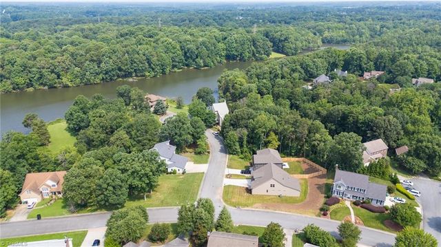 2200 Delaine Point, High Point, NC 27265