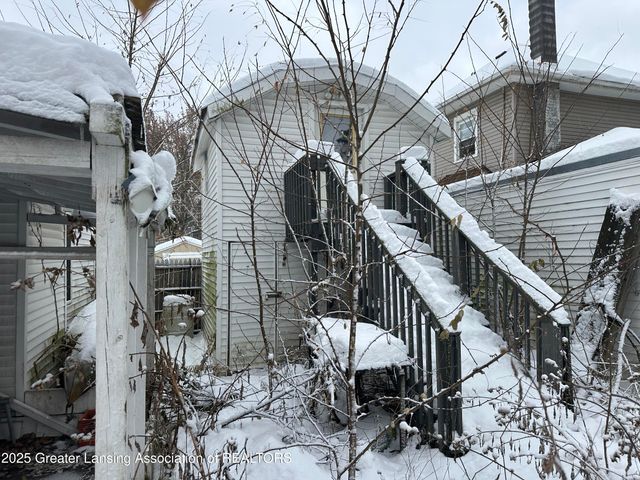 226 N 8th Street, Lansing, MI 48912