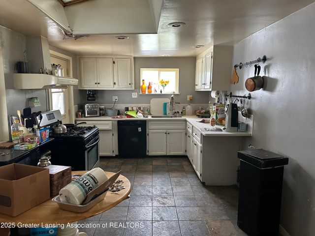 226 N 8th Street, Lansing, MI 48912