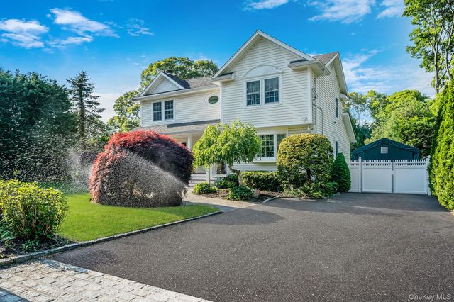 364 Twilight Lane, Smithtown, NY 11787