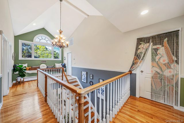 364 Twilight Lane, Smithtown, NY 11787