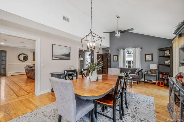 364 Twilight Lane, Smithtown, NY 11787