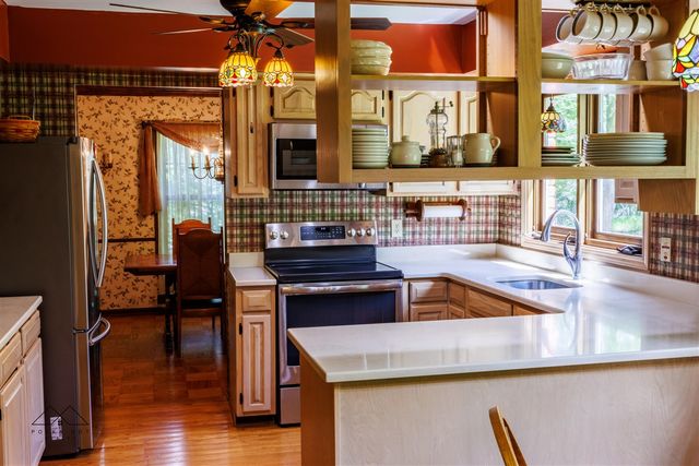 2895 Parkway Place, Hartland, MI 48353