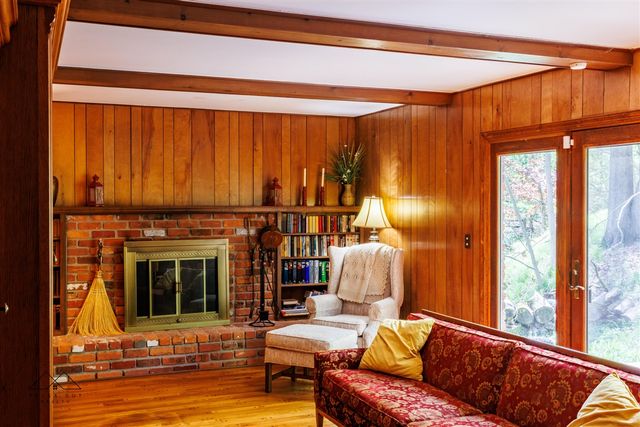 2895 Parkway Place, Hartland, MI 48353