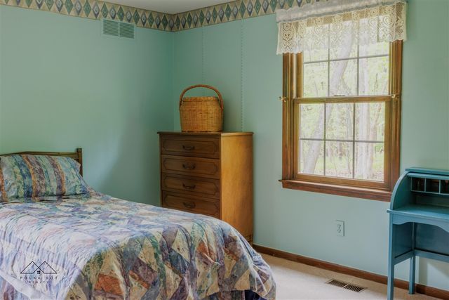 2895 Parkway Place, Hartland, MI 48353