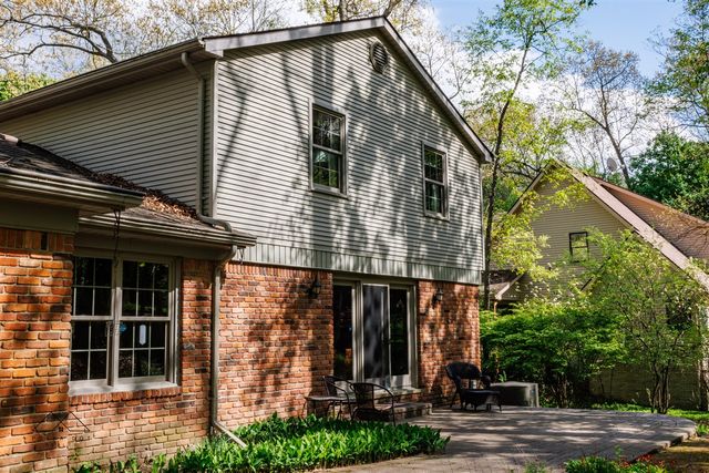 2895 Parkway Place, Hartland, MI 48353