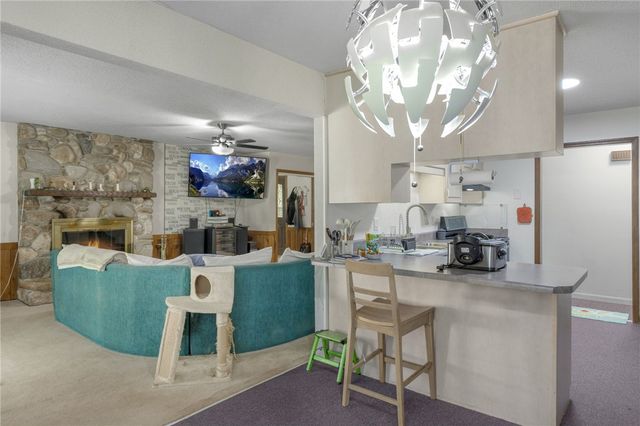 271 Issaqueena Drive, Central, SC 29630