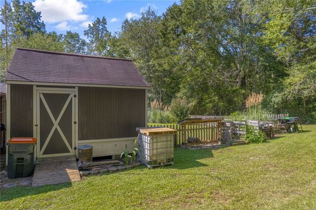 271 Issaqueena Drive, Central, SC 29630