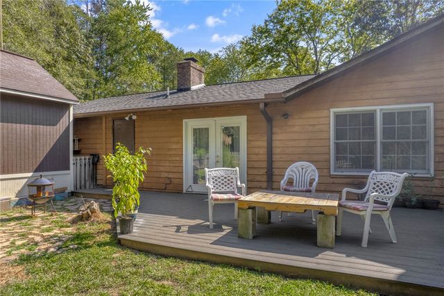 271 Issaqueena Drive, Central, SC 29630