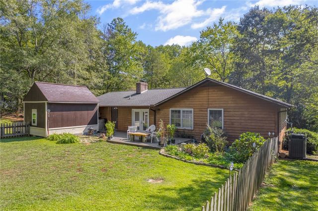 271 Issaqueena Drive, Central, SC 29630