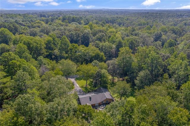 271 Issaqueena Drive, Central, SC 29630