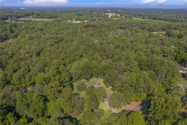 271 Issaqueena Drive, Central, SC 29630